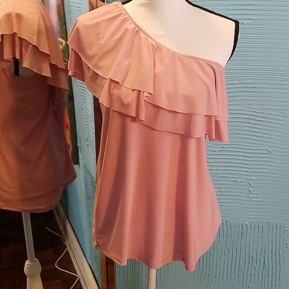 3/25$ One shoulder Blouse